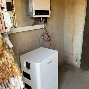 Hybridny solárny systém